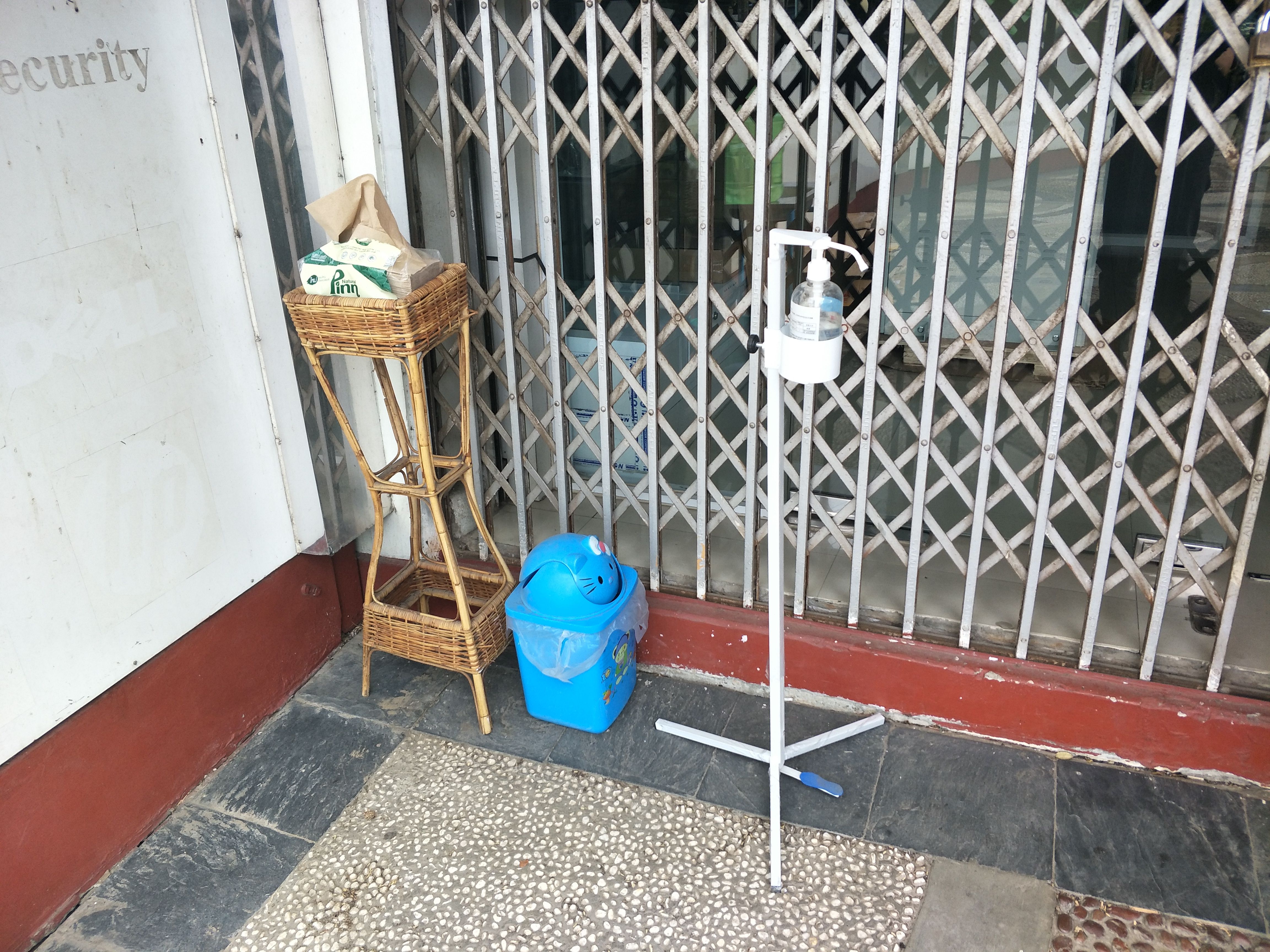 Nisu's office getting ready